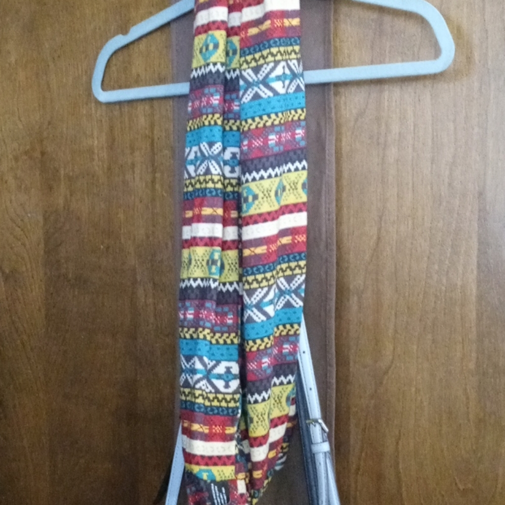 Charolette Daniel Infinity Scarf - Picture 2 of 3